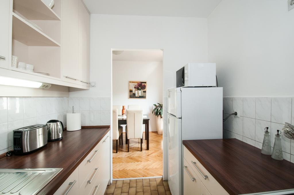 Sensitive Apartment Belgrado Exterior foto