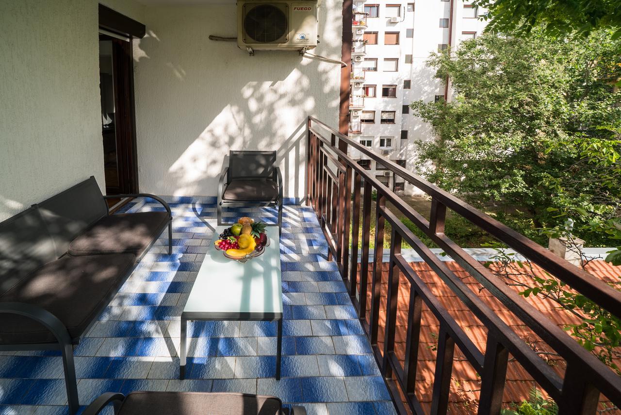 Sensitive Apartment Belgrado Exterior foto
